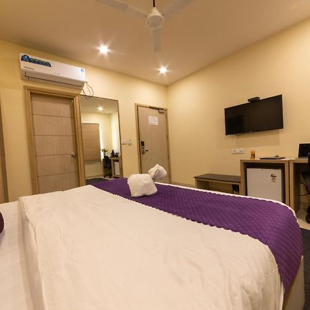 Sagar Hotel Just 5 Min From Golden Temple Amritsar Room photo